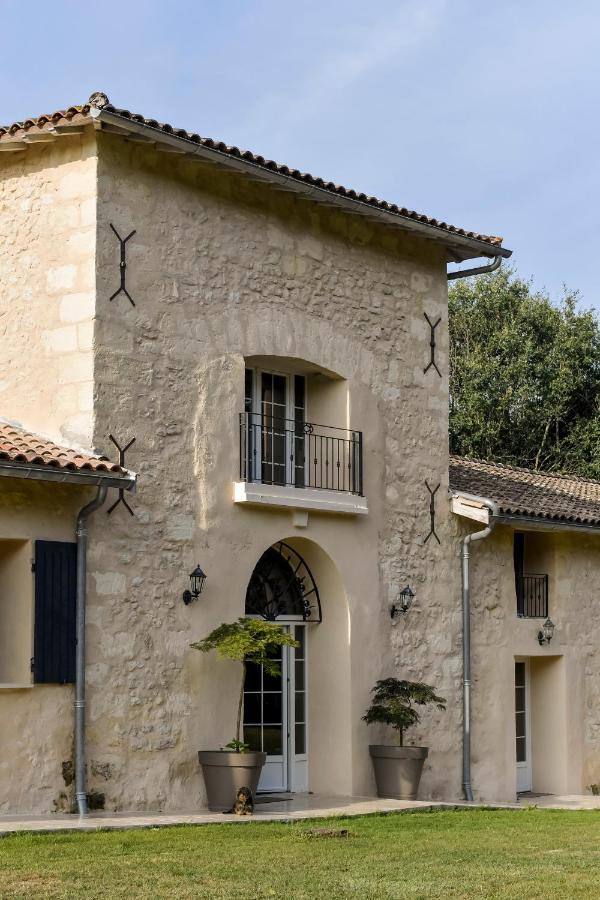 Domaine Verte Vallee Lignan-de-Bordeaux ภายนอก รูปภาพ