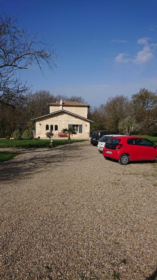 Domaine Verte Vallee Lignan-de-Bordeaux ภายนอก รูปภาพ